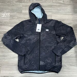 Avid outdoors windbreaker. NWT.